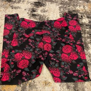 Small Lorna Jane leggings rose pattern perfect condition